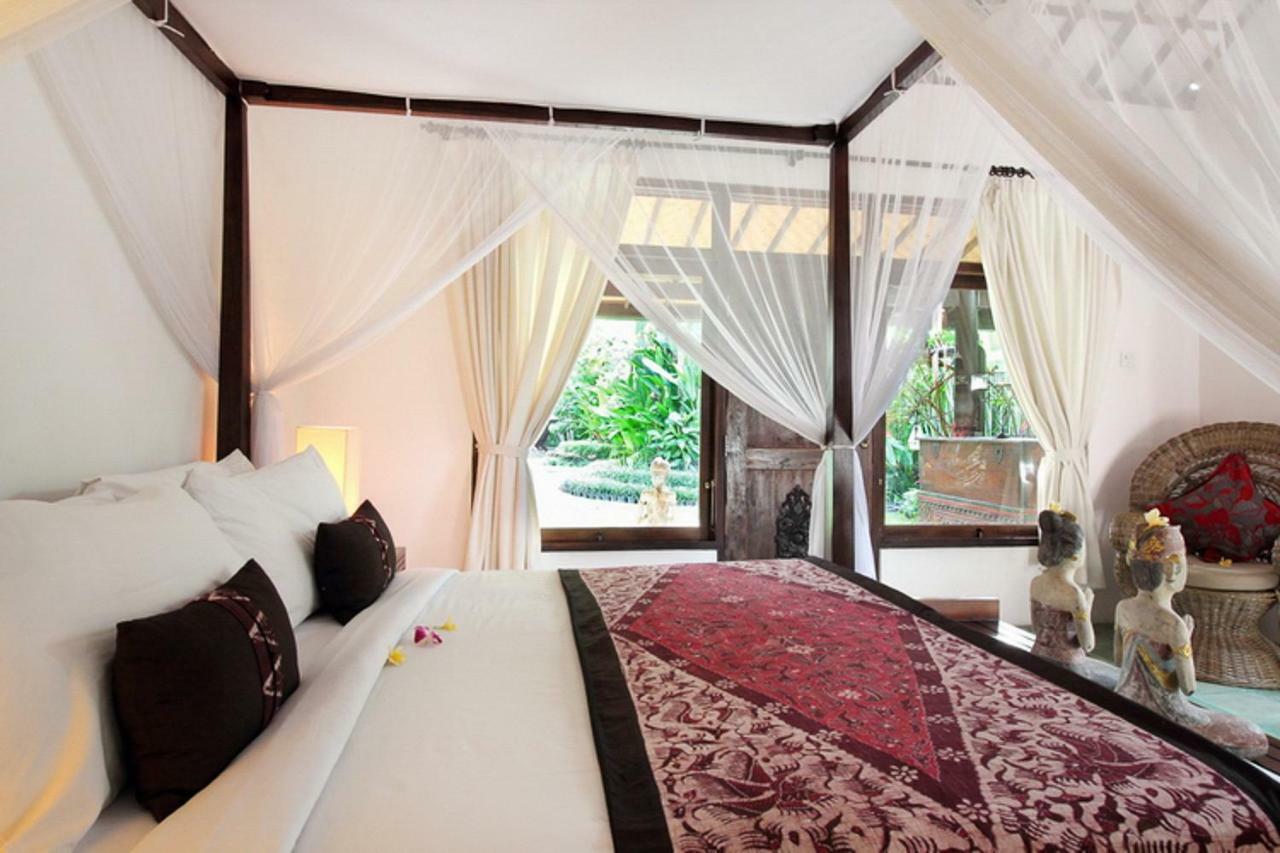 Villa Jumah Семиняк Екстериор снимка