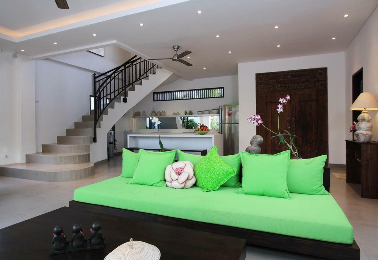 Villa Jumah Семиняк Екстериор снимка